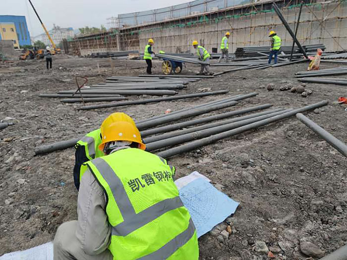 东城螺栓球网架结构